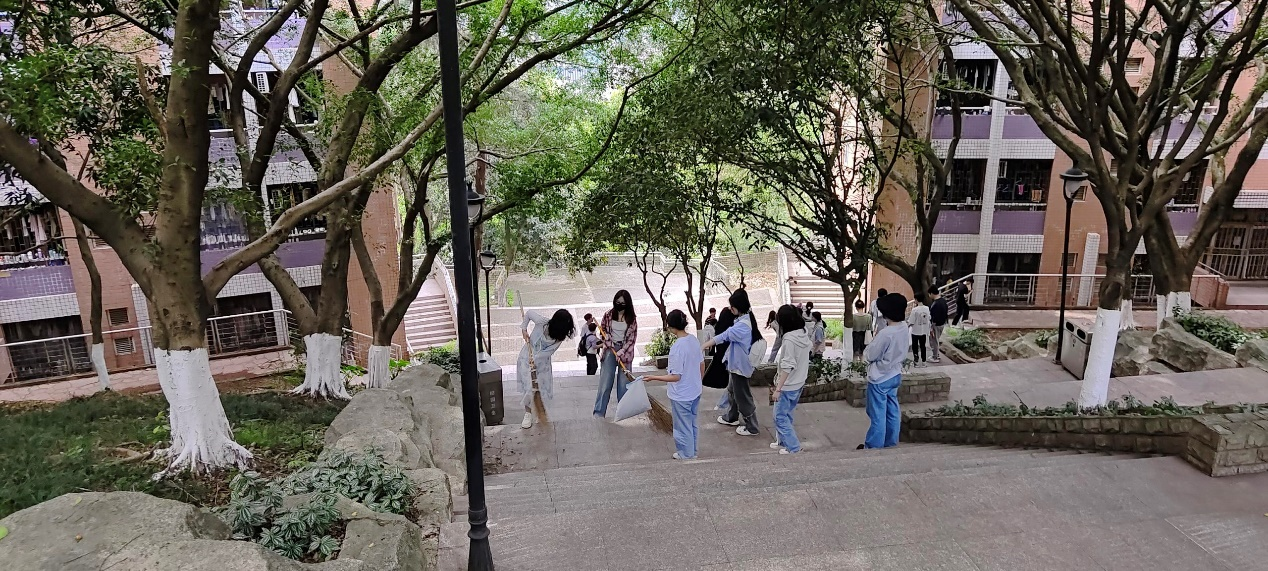 澳门信誉最好十大平台开展“践行劳动育人实践，增强金融强国本领”主题劳动实践活动