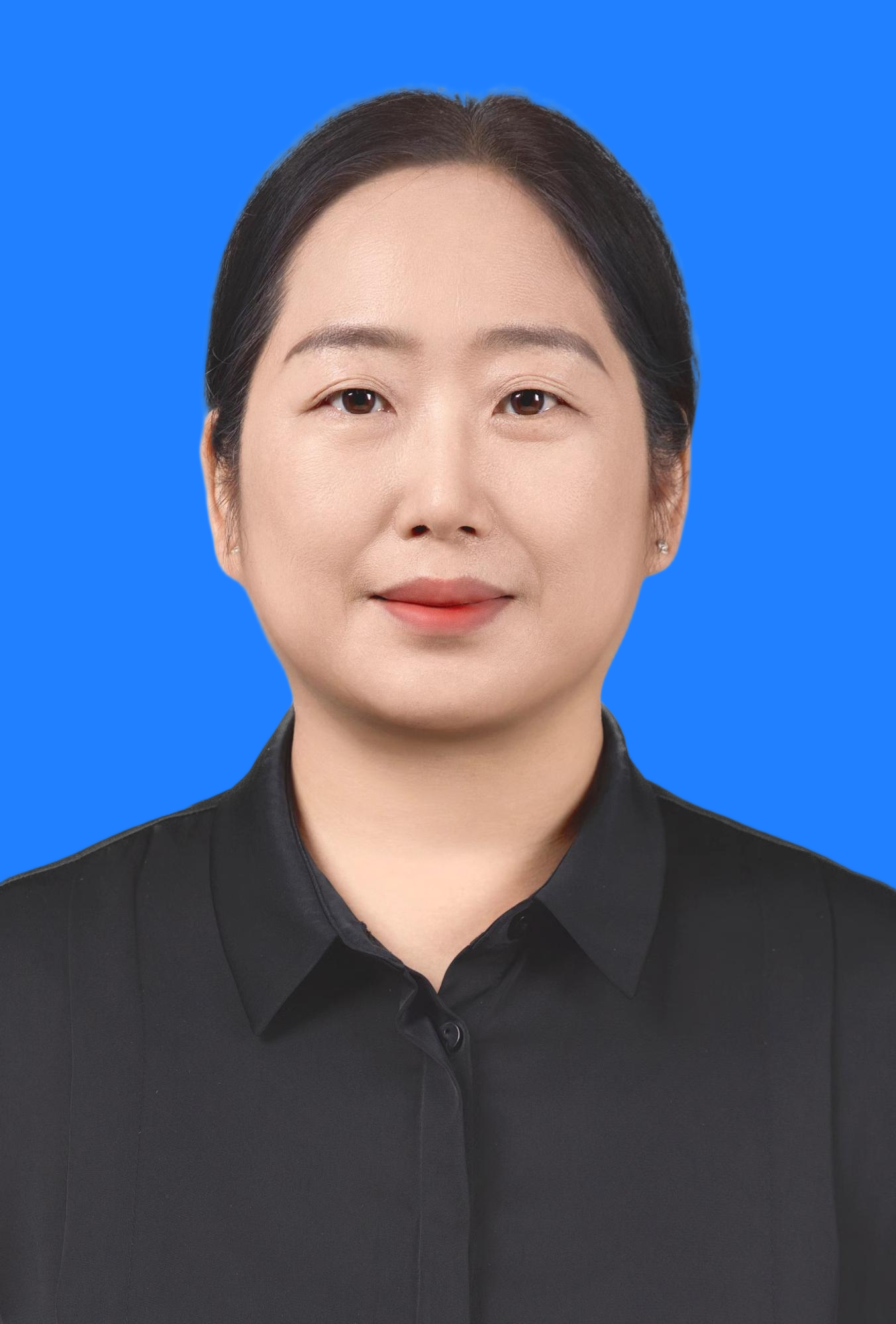 王兰（党委副书记、院长）